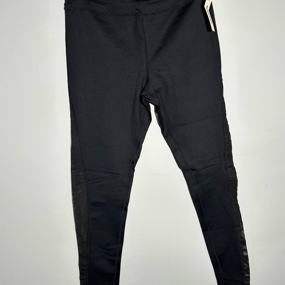 Garage Black See through on the Sides Leggings Size Medium - Picture 1 of 16